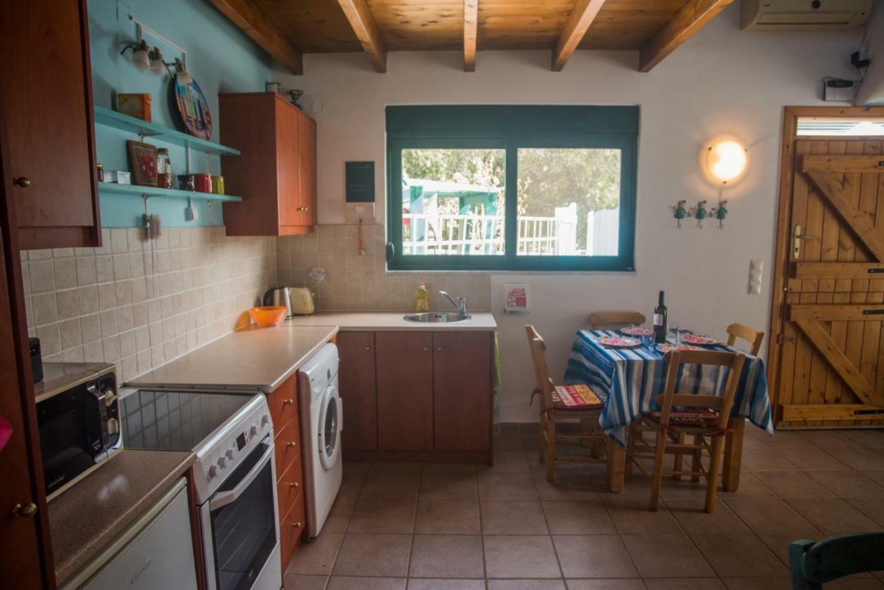 Villa Afou Afrata Bagian luar foto