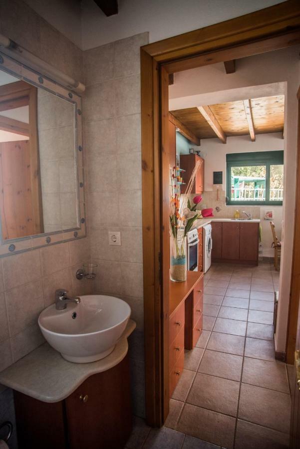 Villa Afou Afrata Bagian luar foto